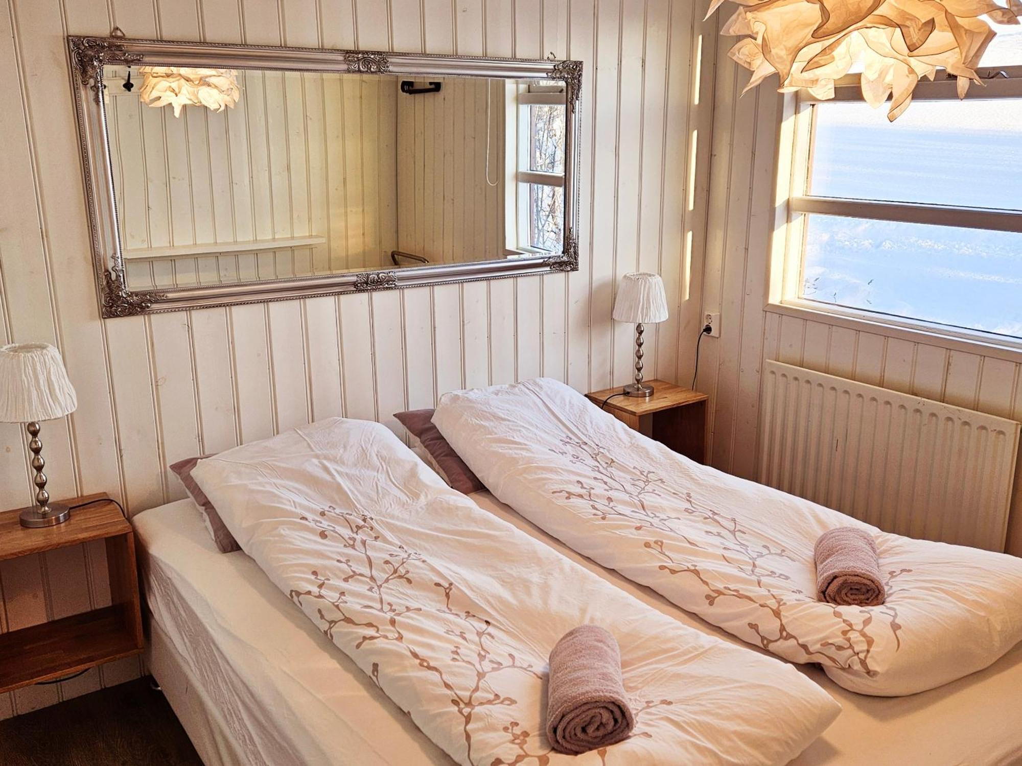 Aurora Vacation Homes Fagravik アークレイリ 部屋 写真