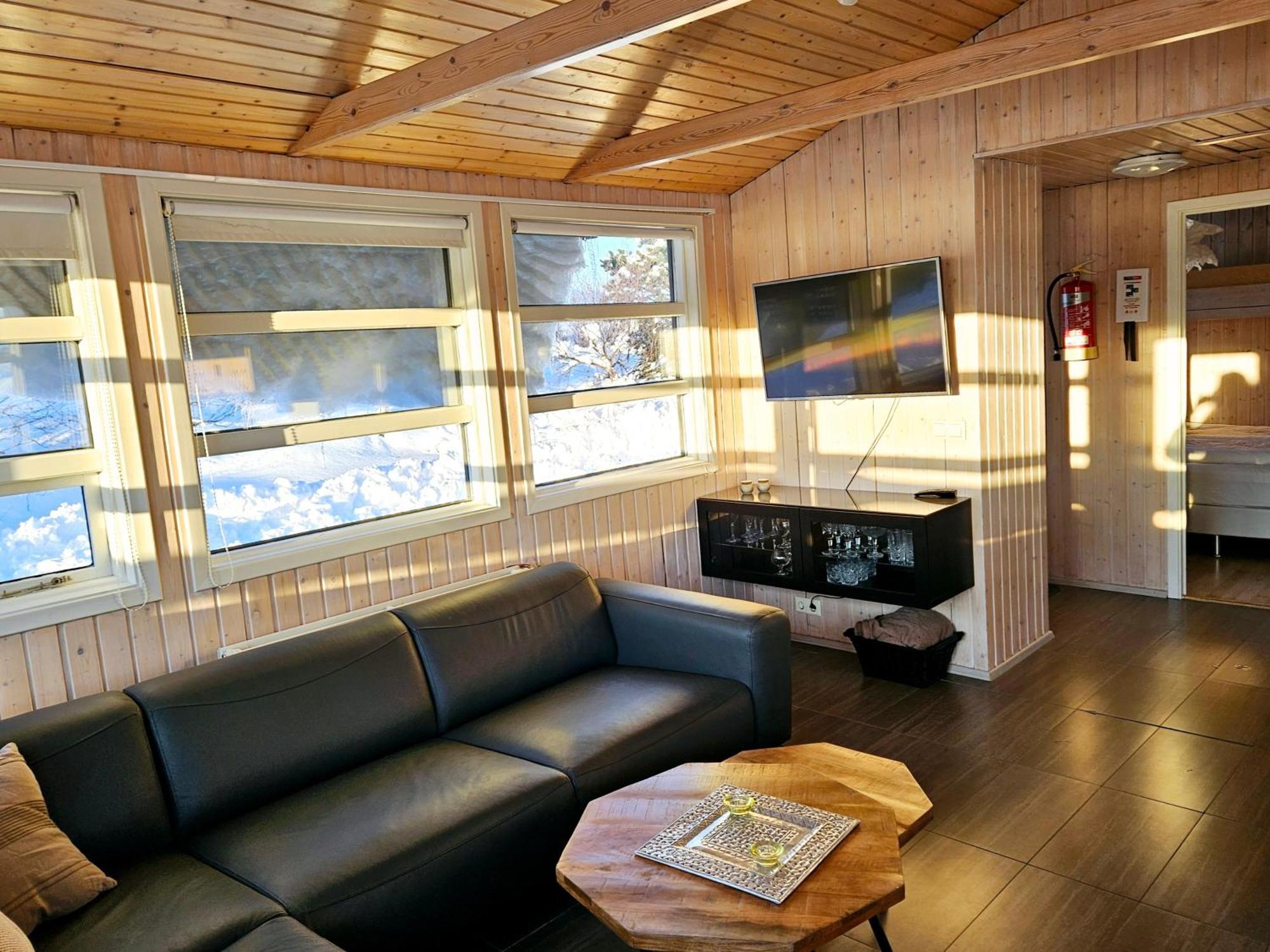 Aurora Vacation Homes Fagravik アークレイリ 部屋 写真