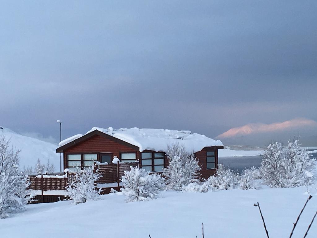 Aurora Vacation Homes Fagravik アークレイリ エクステリア 写真